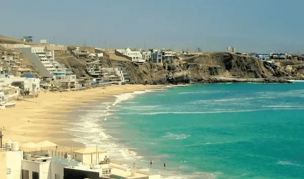 Punta Hermosa playas del sur de Lima con espíritu surfista